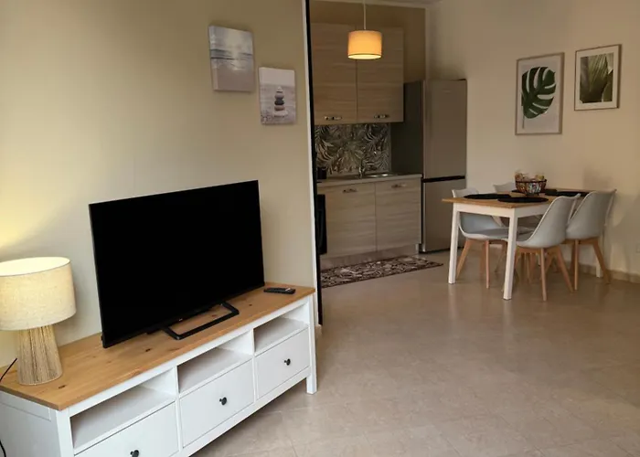 Delia S House * צ'פאלו