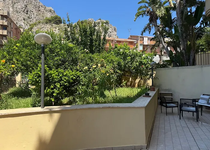 Delia S House דירה צ'פאלו